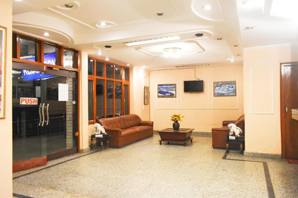 Hotel Kalinga Intercontinental Manali Экстерьер фото